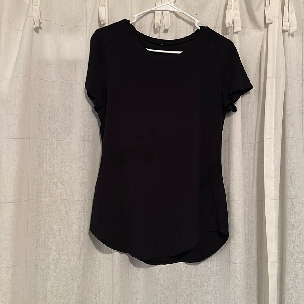 Black t shrit